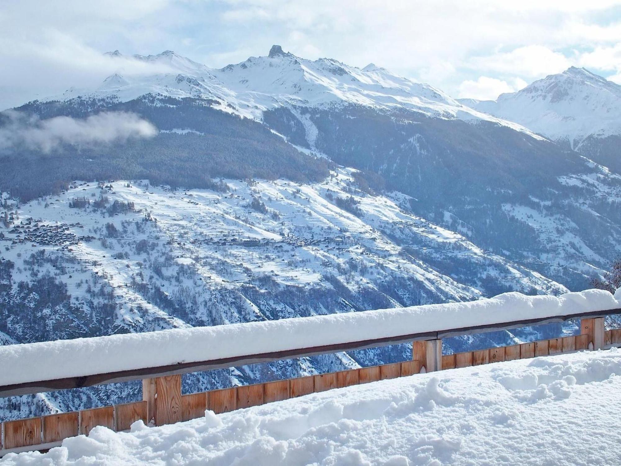 Mountain-View Chalet In Heremence With Terrace 外观 照片