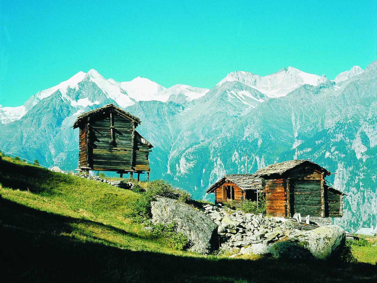 Mountain-View Chalet In Heremence With Terrace 外观 照片